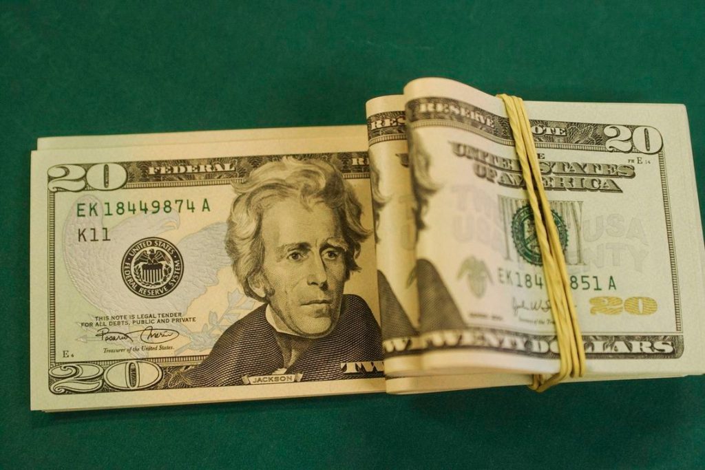 dólar