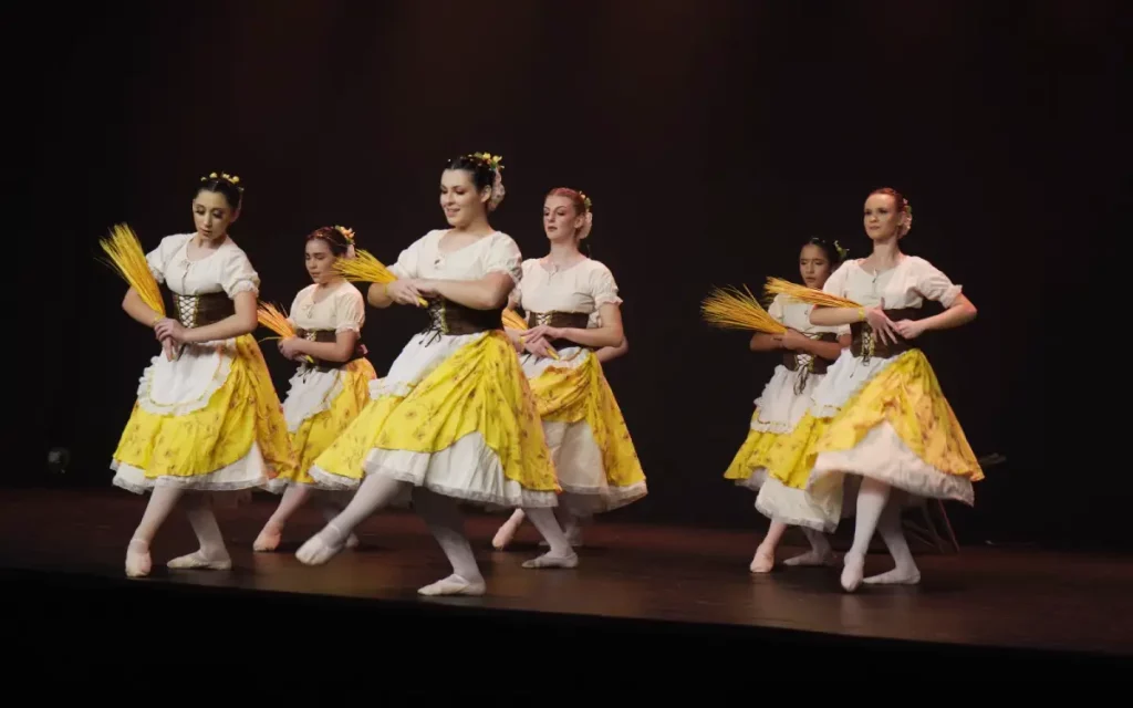 Corpo de dança de dois vizinhos