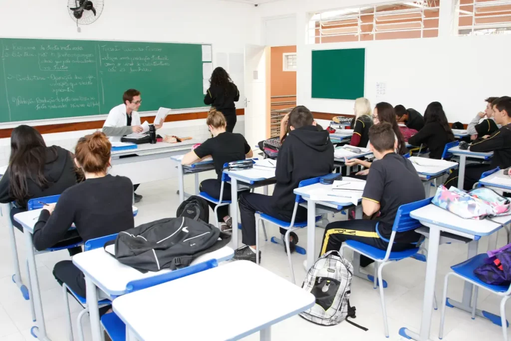 professor sala de aula seed