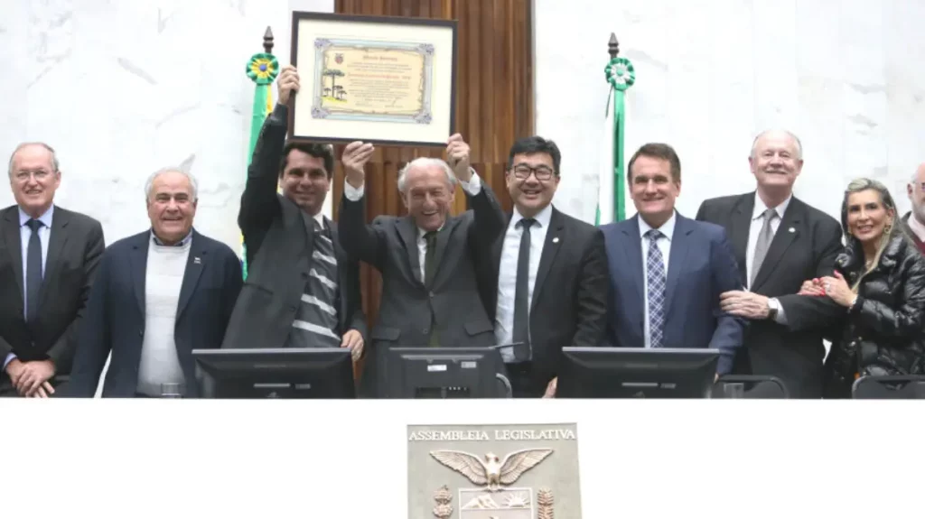acp 135 anos alep