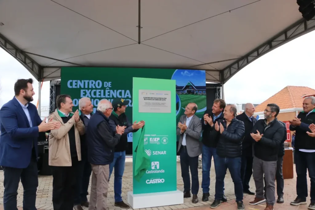 Lancamento Centro de Excelencia em Leite