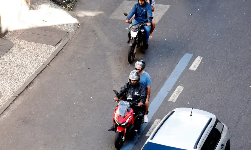 motos