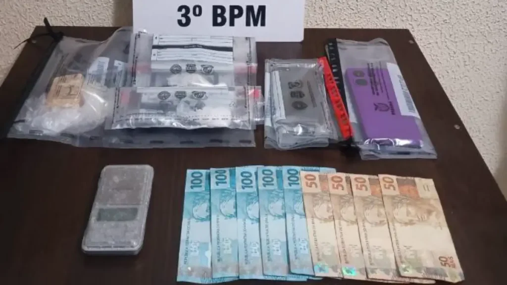 3º BPM apreensão de drogas