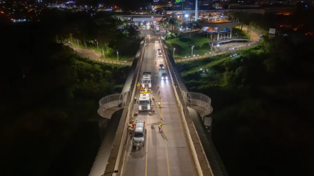 ponte da amizade reparos