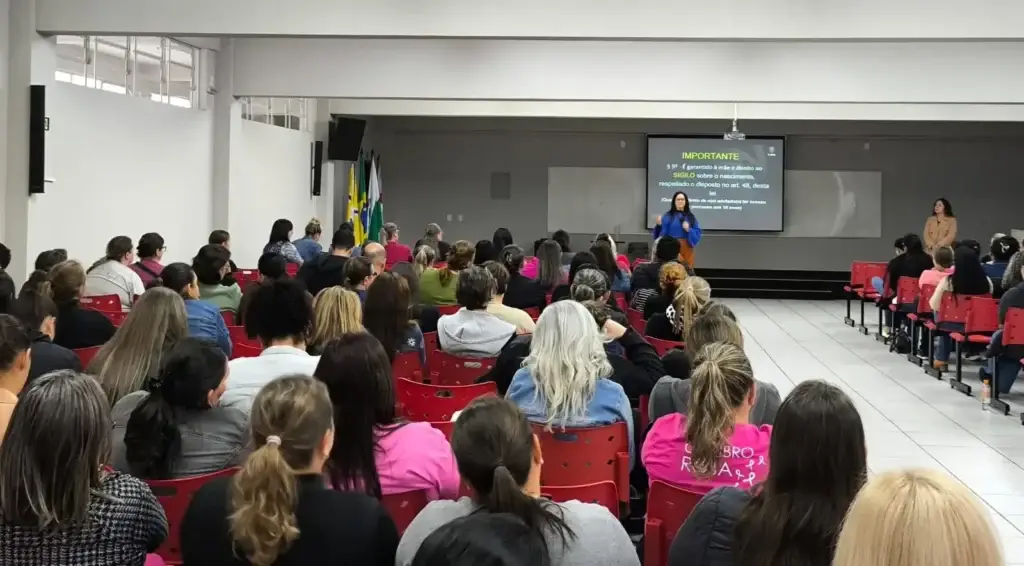 capacitação proteção mulheres e crianças
