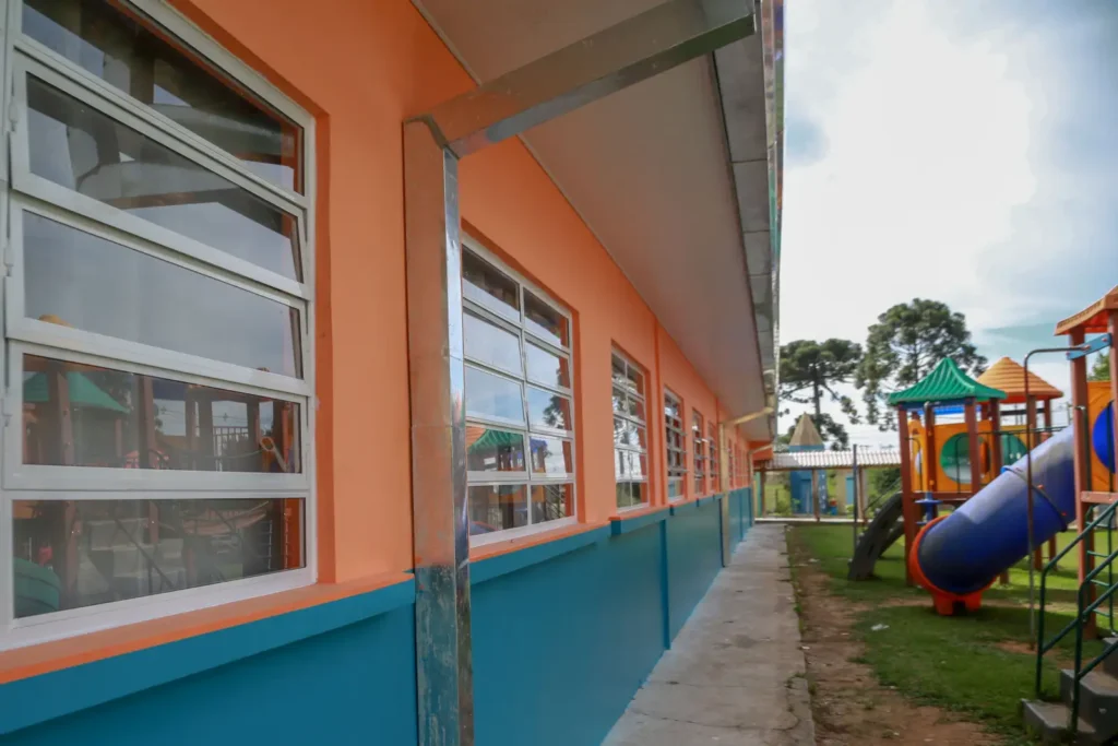 escolas paraná
