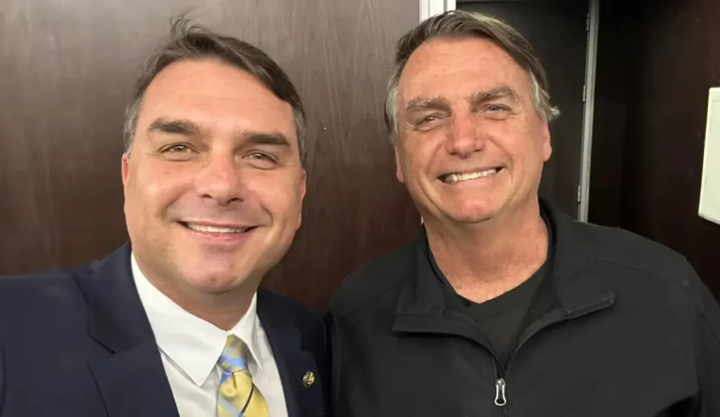 flávio e jair bolsonaro