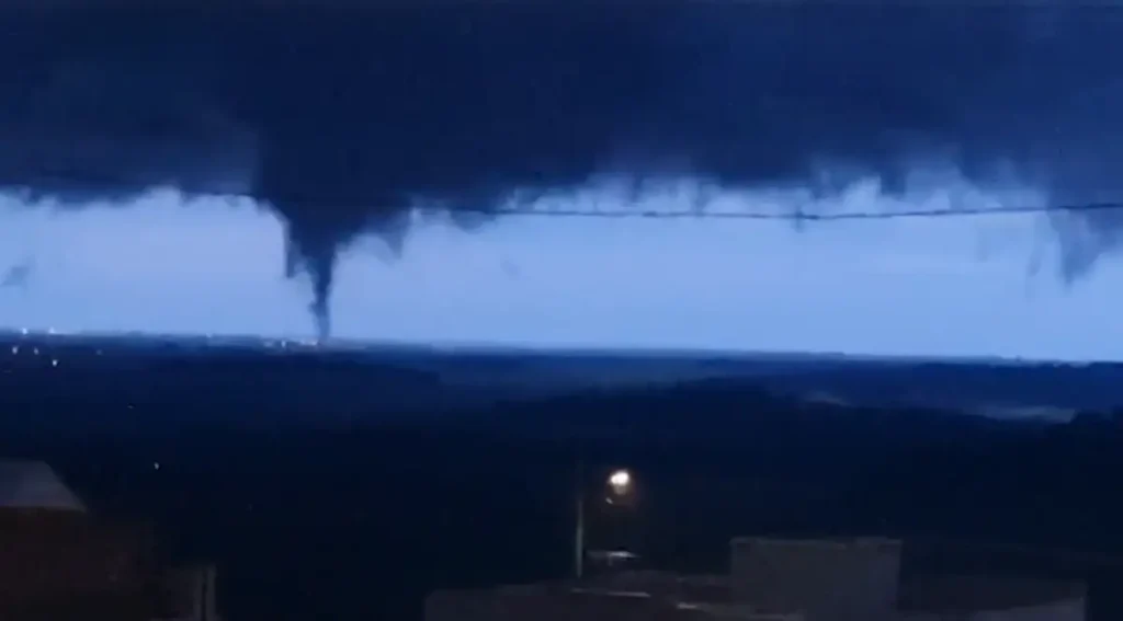 tornado em mercedes