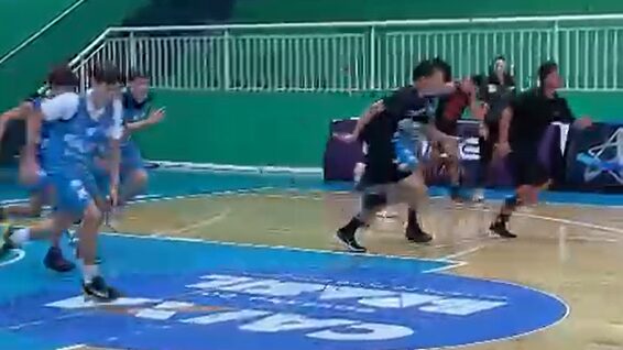 escolinha de basquete